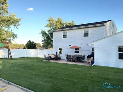 406 Patrick Ct, Bryan, OH 43506 photo 2