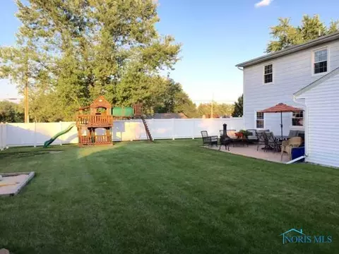 406 Patrick Ct, Bryan, OH 43506 photo 3