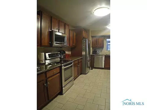 3503 Fleitz Rd, Oregon, OH 43616 photo 3