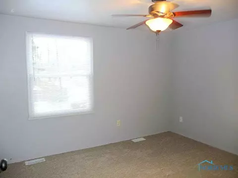 561 Richards Rd, Toledo, OH 43607 photo 9