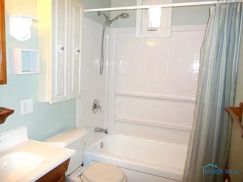561 Richards Rd, Toledo, OH 43607 photo 12