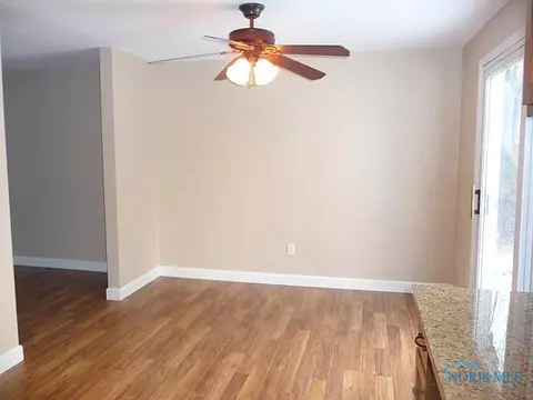 561 Richards Rd, Toledo, OH 43607 photo 6