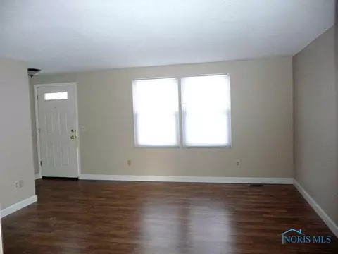 561 Richards Rd, Toledo, OH 43607 photo 7