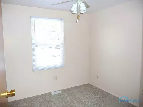 561 Richards Rd, Toledo, OH 43607 photo 11
