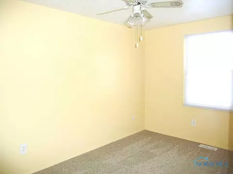 561 Richards Rd, Toledo, OH 43607 photo 10
