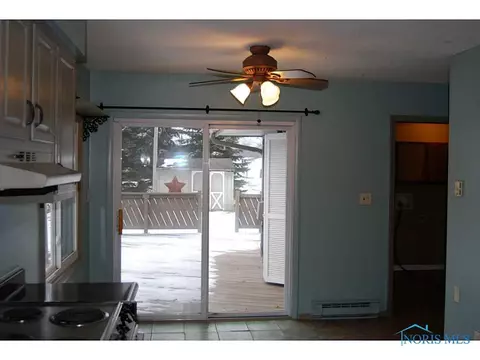 223 Cherry St, Mccomb, OH 45858 photo 6