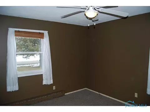 223 Cherry St, Mccomb, OH 45858 photo 9