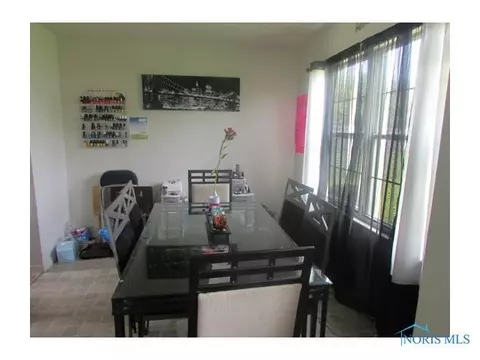 3536 Willow Run Dr, Toledo, OH 43607 photo 3