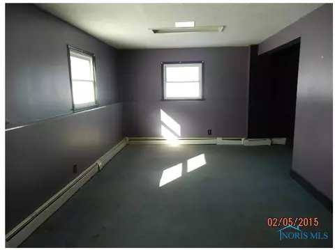 29370 E Broadway St, Walbridge, OH 43465 photo 16