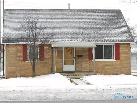 809 Main, Delta, OH 43515 photo 1