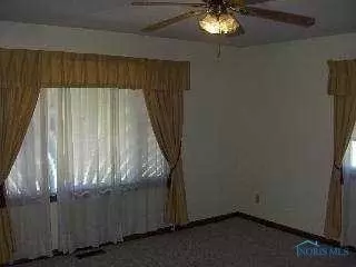 609 Lincoln Ave, Paulding, OH 45879 photo 2