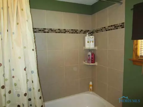 105 E 5th, Genoa, OH 43430 photo 11