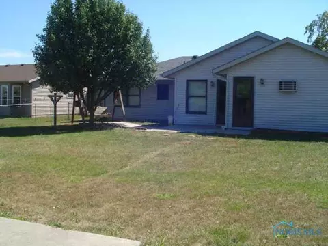 1613 Colonial Ln, Bryan, OH 43506 photo 7