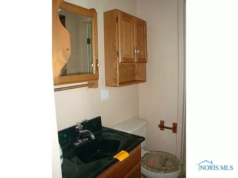 101 Guy St, Walbridge, OH 43465 photo 13