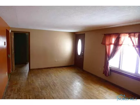 12388 Maple Ave, Paulding, OH 45879 photo 2