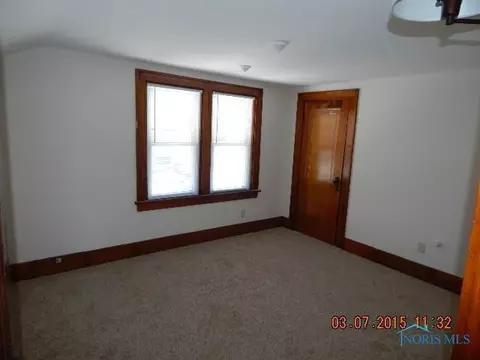 212 E Perry St, Walbridge, OH 43465 photo 18