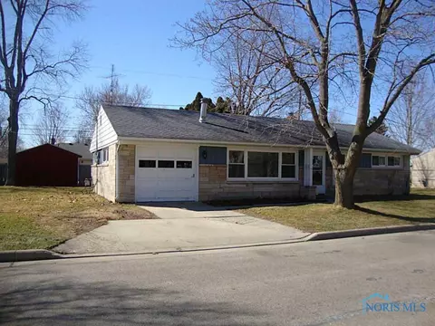215 Degroff Ave, Archbold, OH 43502 photo 1