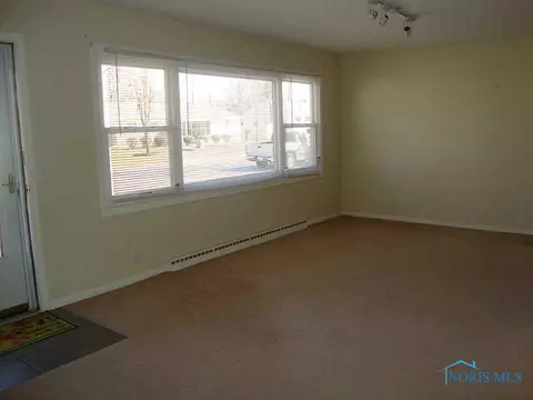 215 Degroff Ave, Archbold, OH 43502 photo 7