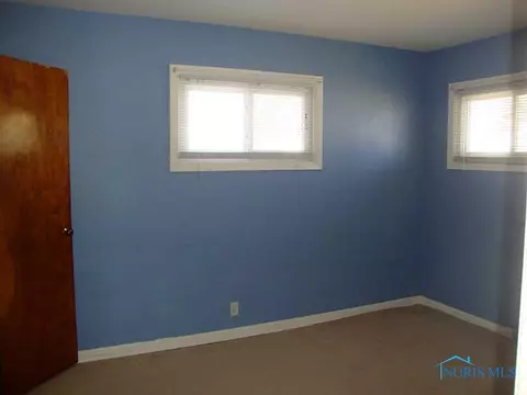 215 Degroff Ave, Archbold, OH 43502 photo 17