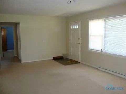 215 Degroff Ave, Archbold, OH 43502 photo 6