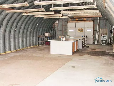 29561 E Broadway, Walbridge, OH 43465 photo 3