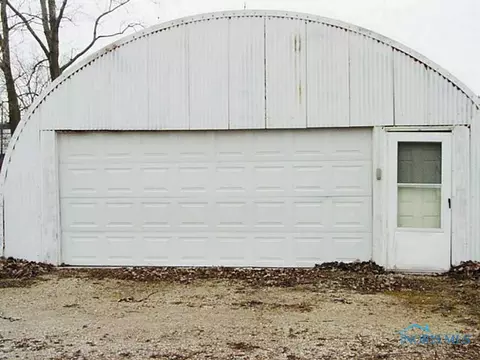 29561 E Broadway, Walbridge, OH 43465 photo 2