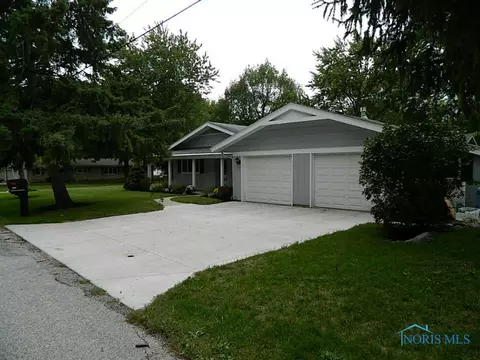 600 Circle Dr, Bryan, OH 43506 photo 3