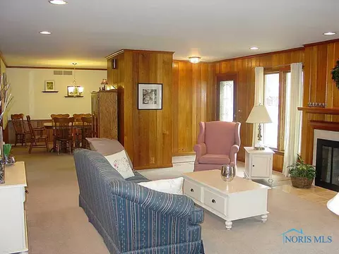 600 Circle Dr, Bryan, OH 43506 photo 8