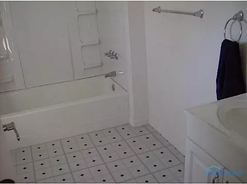 540 Fourth St, Hamler, OH 43524 photo 7