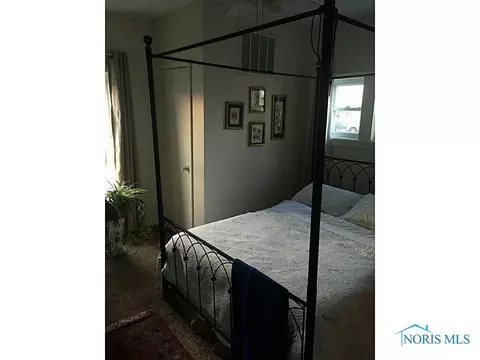 420 W Maple St, Deshler, OH 43516 photo 6