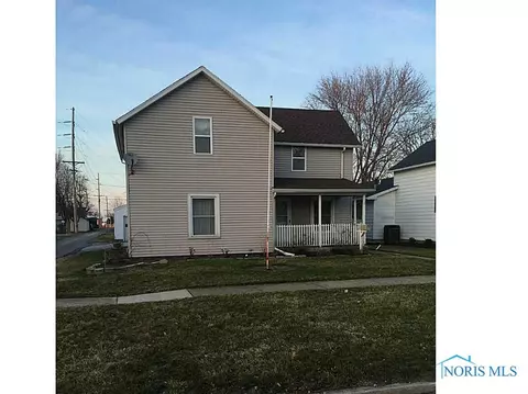 420 W Maple St, Deshler, OH 43516 photo 1