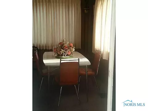 825 Brookley Blvd, Toledo, OH 43607 photo 5