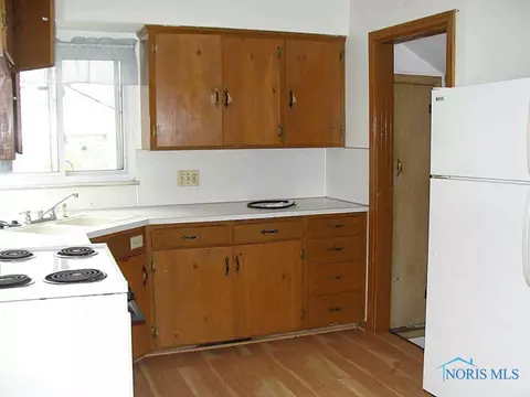 2119 Perth St, Toledo, OH 43607 photo 7