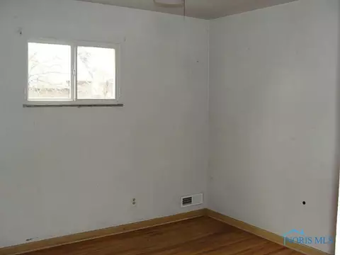 2119 Perth St, Toledo, OH 43607 photo 3