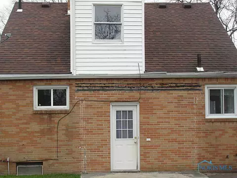 2119 Perth St, Toledo, OH 43607 photo 13