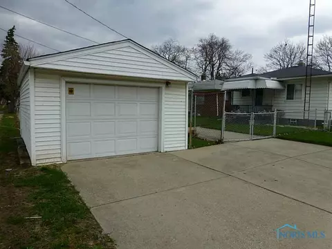 2034 Victory Ave, Toledo, OH 43607 photo 4