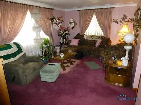 2034 Victory Ave, Toledo, OH 43607 photo 9