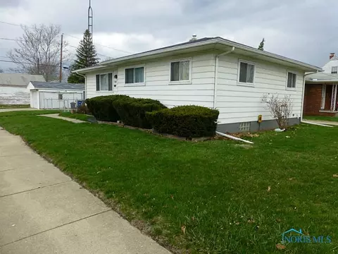 2034 Victory Ave, Toledo, OH 43607 photo 3