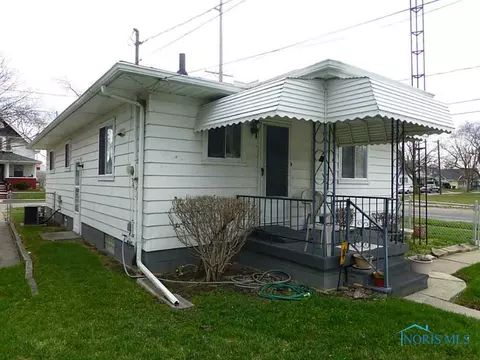 2034 Victory Ave, Toledo, OH 43607 photo 2