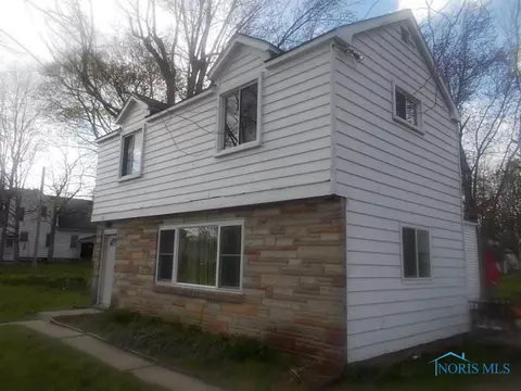 519 Cherry St, Wauseon, OH 43567 photo 1