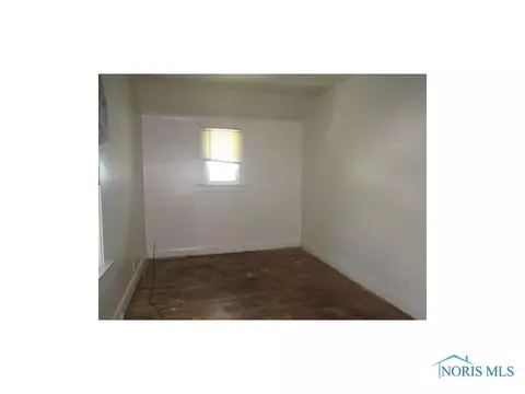 2035 Clinton St, Toledo, OH 43607 photo 9