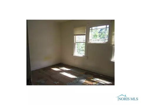 2035 Clinton St, Toledo, OH 43607 photo 7