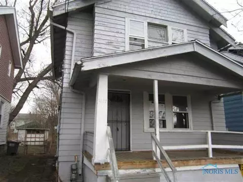 2035 Clinton St, Toledo, OH 43607 photo 1