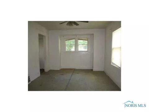 2035 Clinton St, Toledo, OH 43607 photo 4