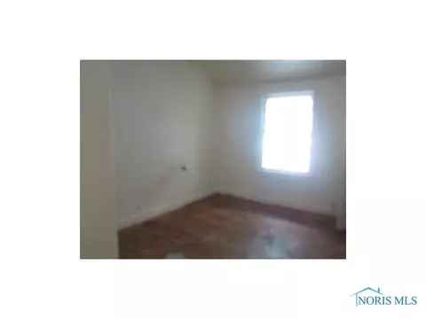 2035 Clinton St, Toledo, OH 43607 photo 8