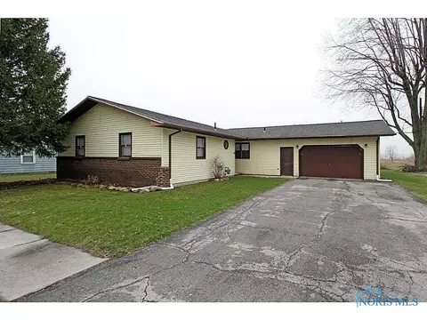 219 E South St, Wayne, OH 43466 photo 1