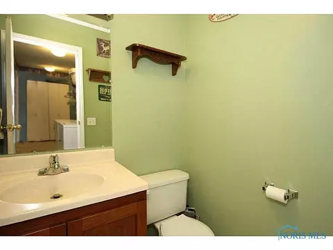 219 E South St, Wayne, OH 43466 photo 16