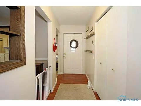 219 E South St, Wayne, OH 43466 photo 2