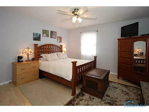 219 E South St, Wayne, OH 43466 photo 10