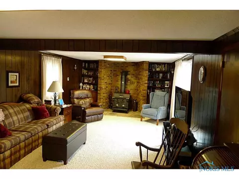 834 N Walnut St, Paulding, OH 45879 photo 6